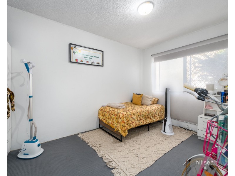 1/31 Frank Street, Labrador QLD 4215