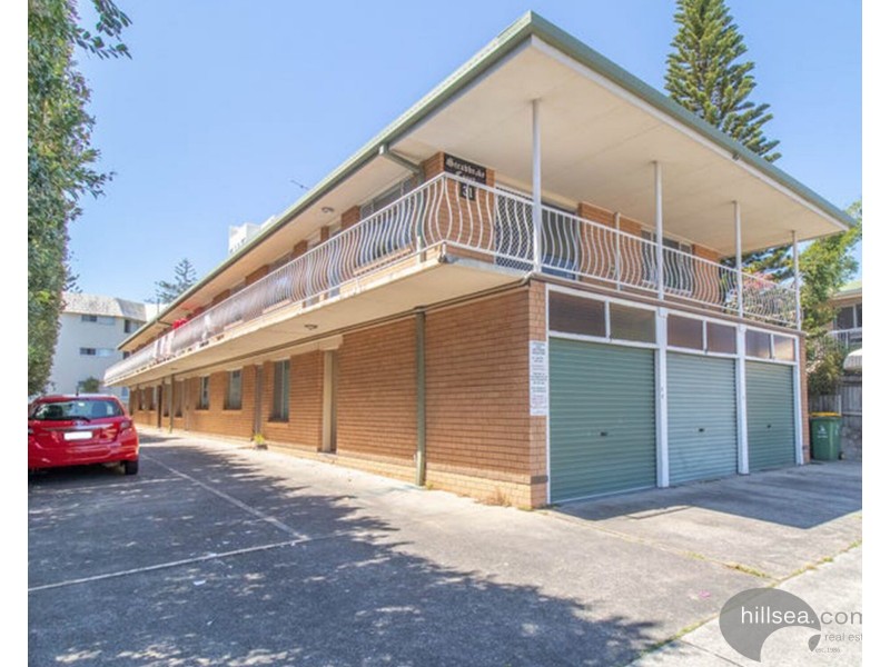 1/31 Frank Street, Labrador QLD 4215