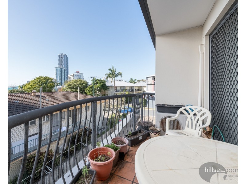 38/11-15 Owens Lane, Southport QLD 4215