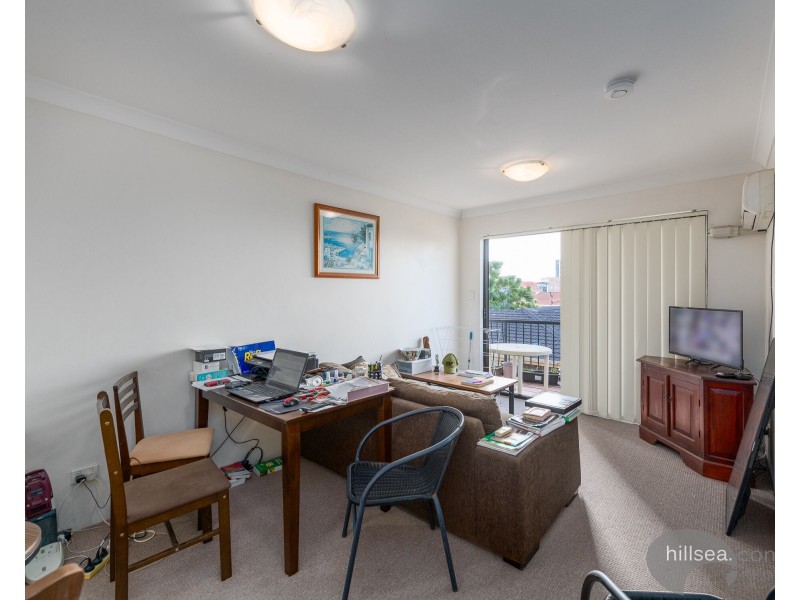 38/11-15 Owens Lane, Southport QLD 4215