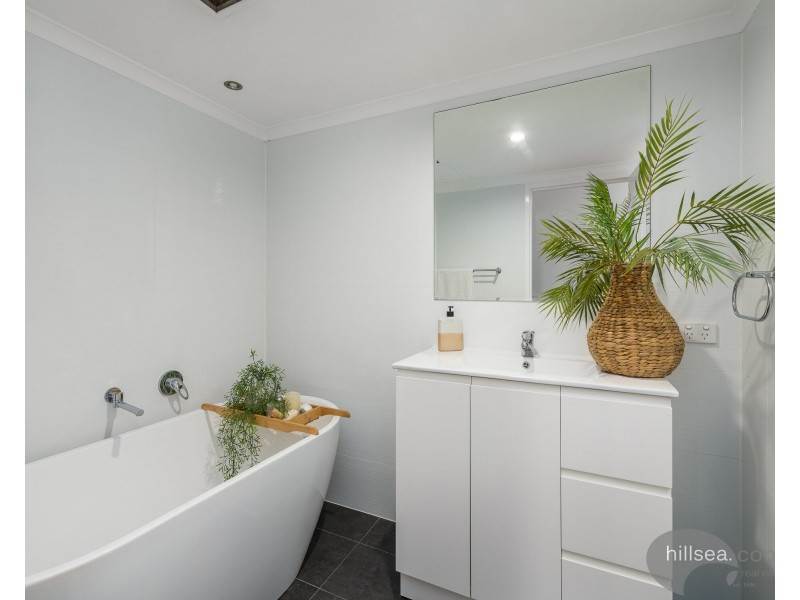 10/41A Broadwater Street, Runaway Bay QLD 4216