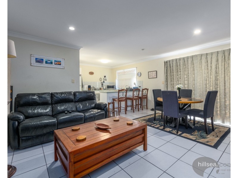 4 Geoffrey Avenue, Southport QLD 4215