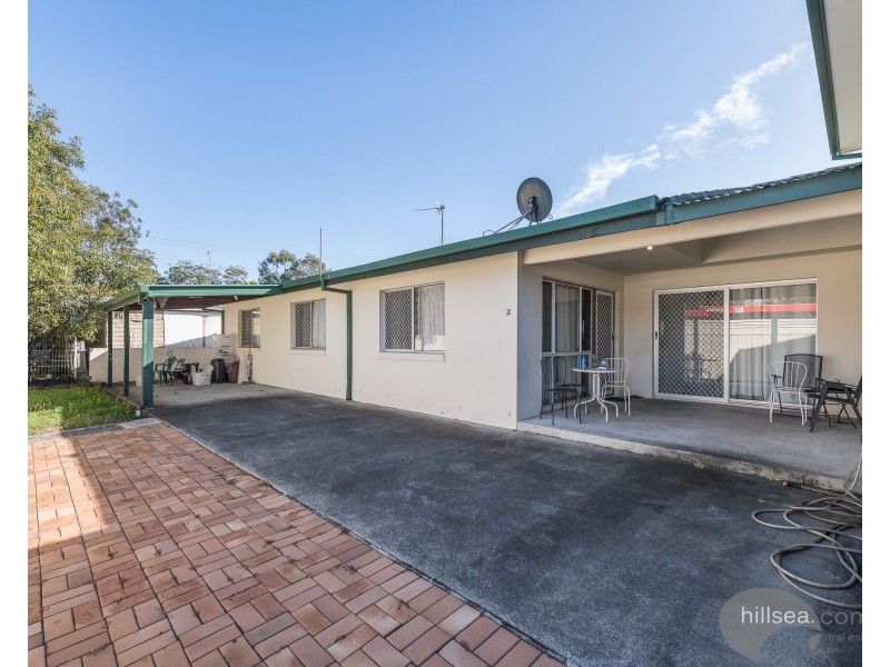 4 Geoffrey Avenue, Southport QLD 4215