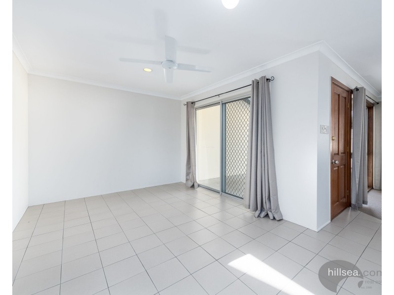 4 Geoffrey Avenue, Southport QLD 4215