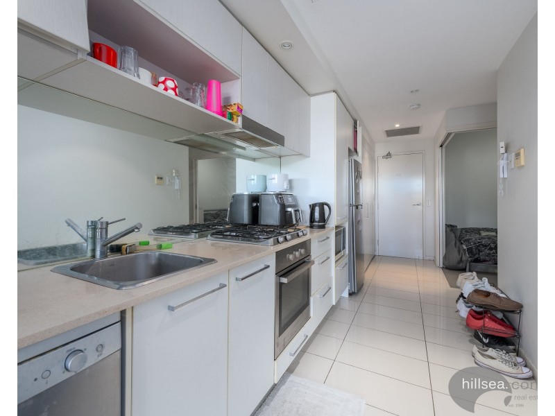 202/430 Marine Parade, Biggera Waters QLD 4216