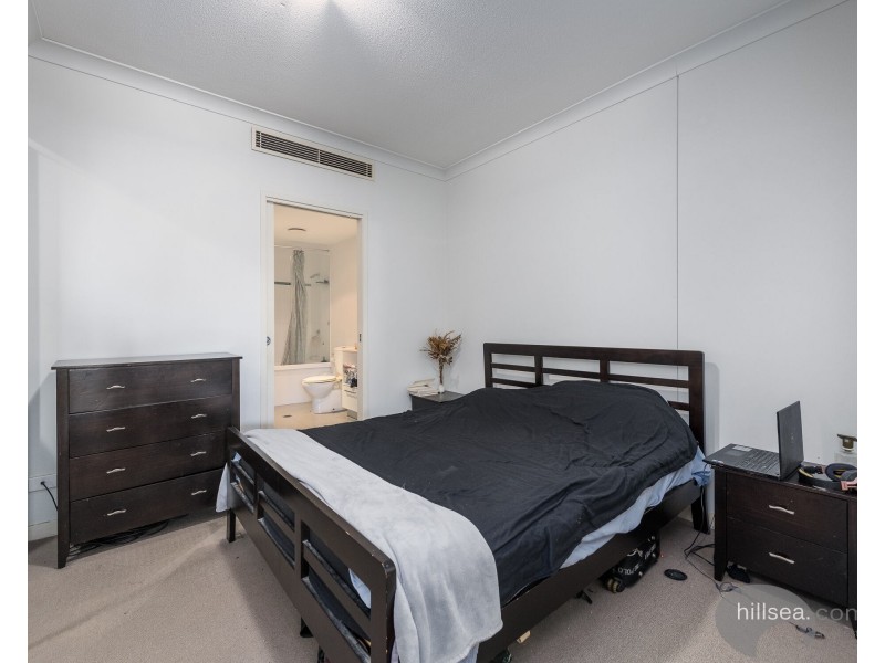 202/430 Marine Parade, Biggera Waters QLD 4216