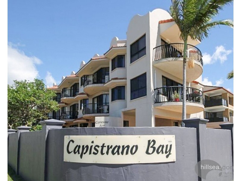 8/2 Broad Street, Labrador QLD 4215