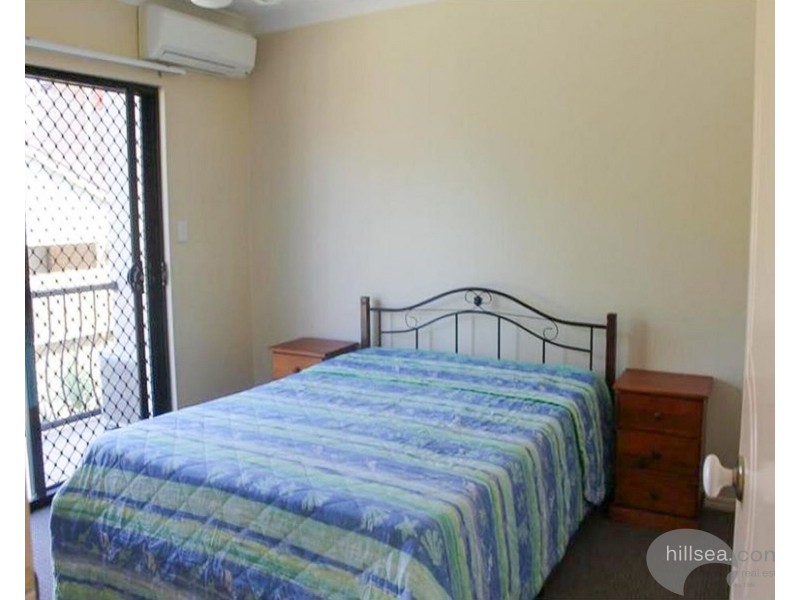 8/2 Broad Street, Labrador QLD 4215