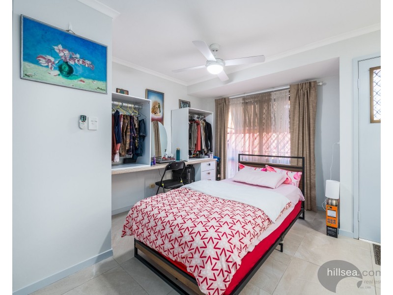 2/35 Saint Kevins Avenue, Benowa QLD 4217