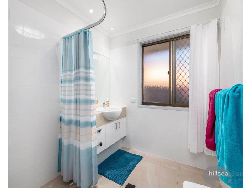 2/35 Saint Kevins Avenue, Benowa QLD 4217