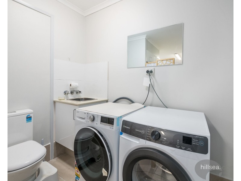 2/35 Saint Kevins Avenue, Benowa QLD 4217