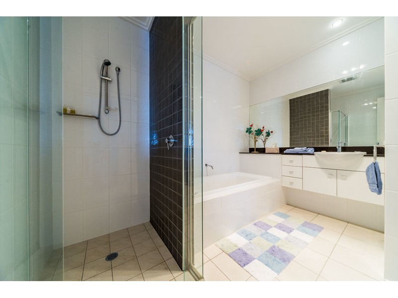 76/181 Lae Drive, Coombabah QLD 4216