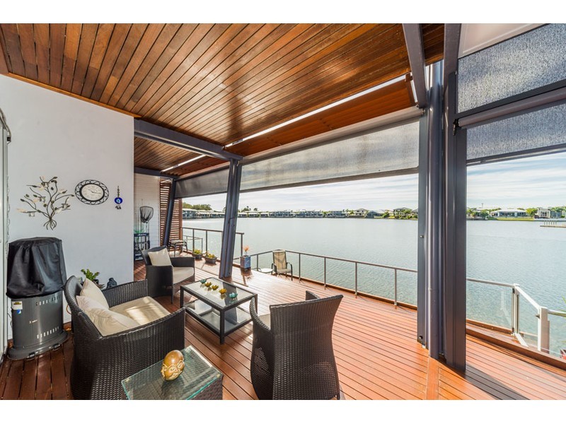 76/181 Lae Drive, Coombabah QLD 4216