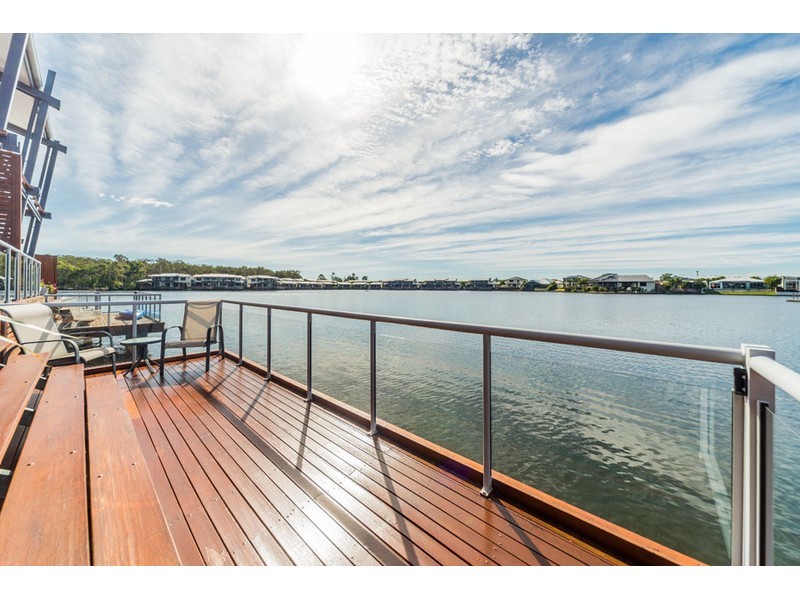 76/181 Lae Drive, Coombabah QLD 4216