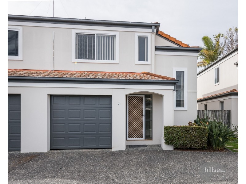 2/38-40 Robert Street, Labrador QLD 4215