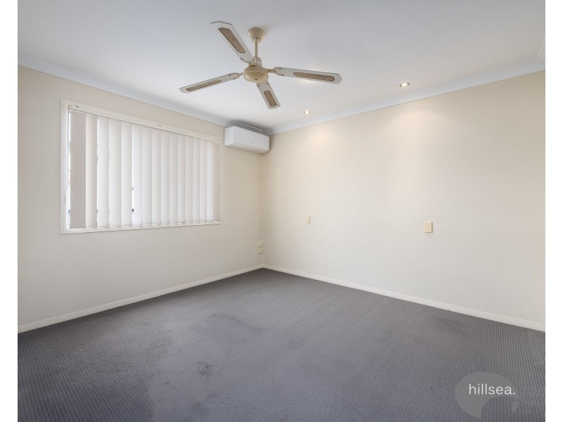 2/38-40 Robert Street, Labrador QLD 4215