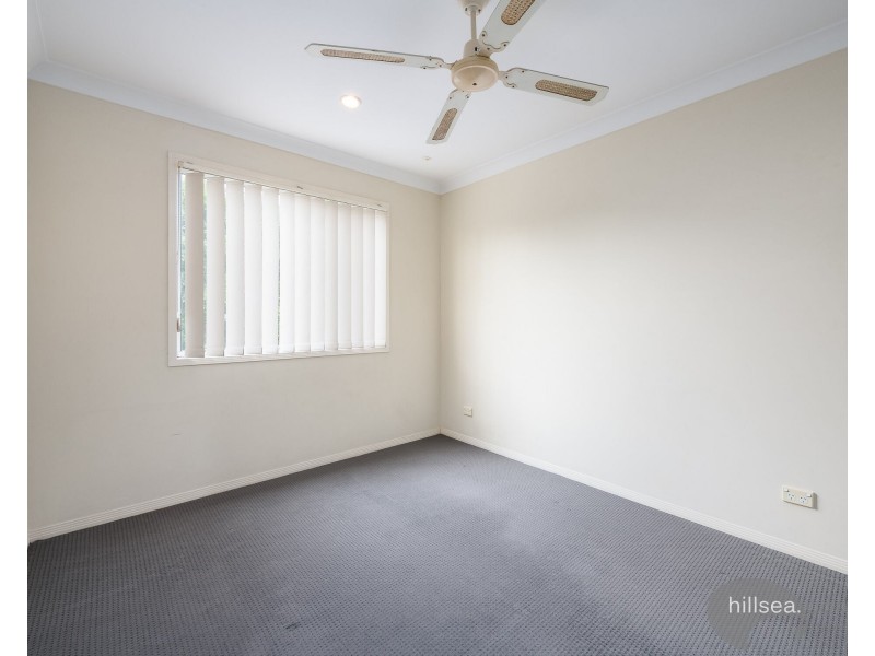 2/38-40 Robert Street, Labrador QLD 4215