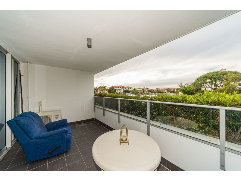 108/33 Madang Crescent, Runaway Bay QLD 4216