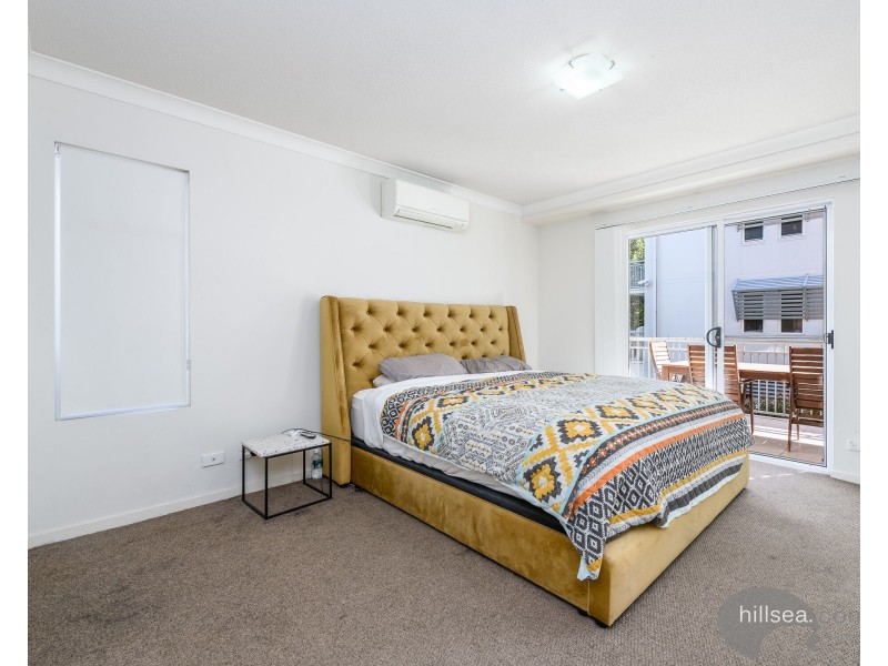 1002/33 Clark Street, Biggera Waters QLD 4216