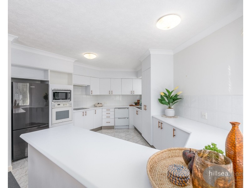 1/41A Broadwater Street, Runaway Bay QLD 4216