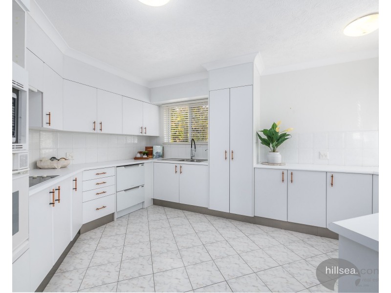 1/41A Broadwater Street, Runaway Bay QLD 4216