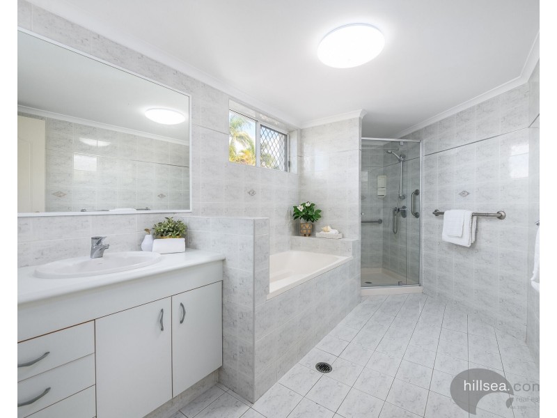 1/41A Broadwater Street, Runaway Bay QLD 4216