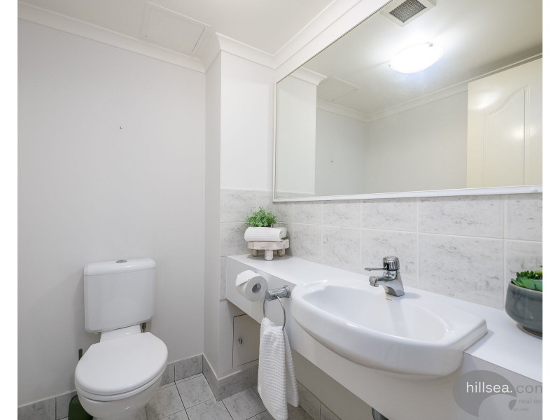 1/41A Broadwater Street, Runaway Bay QLD 4216