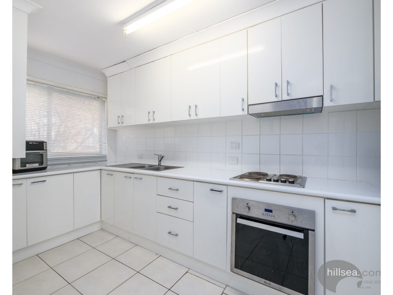 2/18 Madang Crescent, Runaway Bay QLD 4216