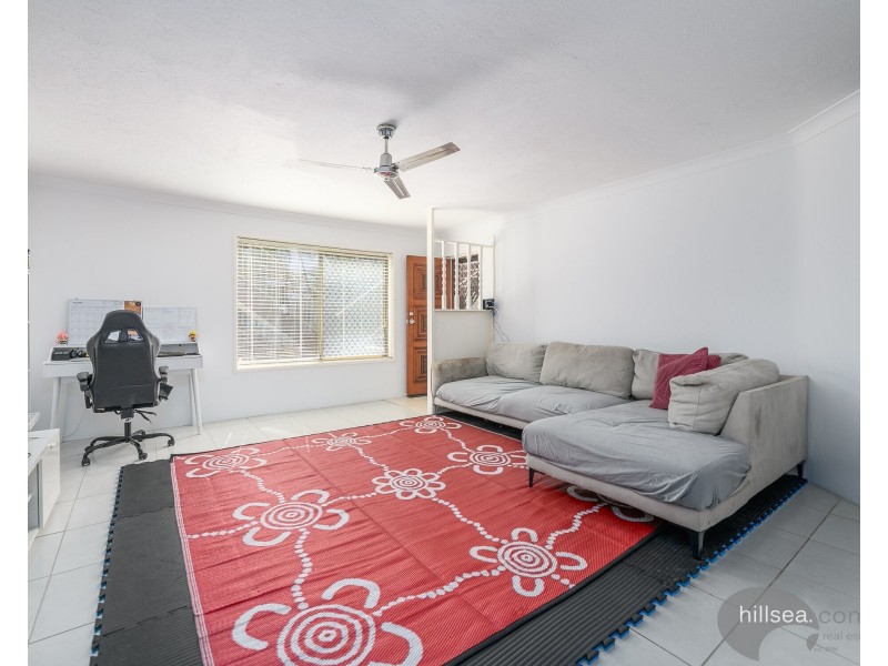 2/18 Madang Crescent, Runaway Bay QLD 4216