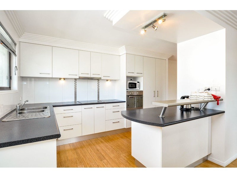 54 Hollywell Road, Biggera Waters QLD 4216
