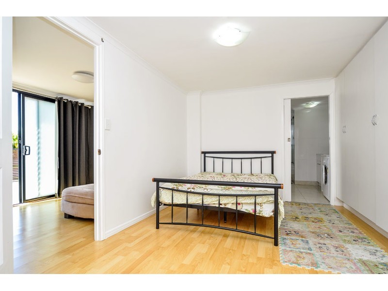 54 Hollywell Road, Biggera Waters QLD 4216