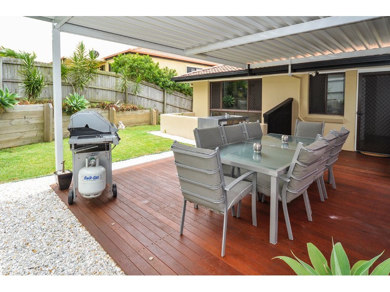 54 Hollywell Road, Biggera Waters QLD 4216