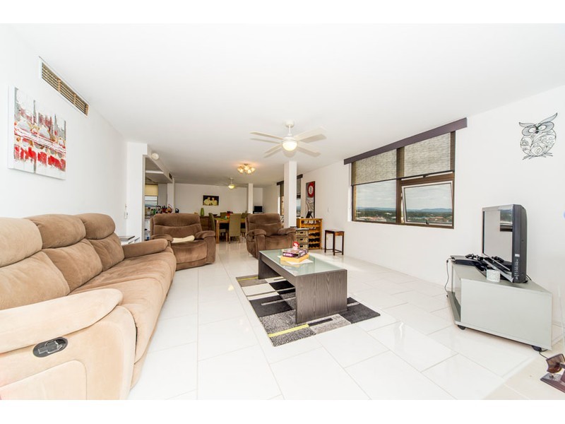 34/72 Marine Parade, Southport QLD 4215