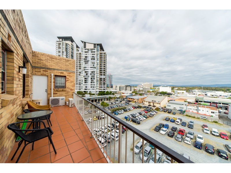 34/72 Marine Parade, Southport QLD 4215