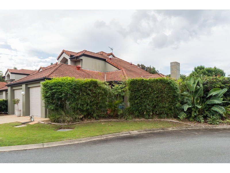 17/19 Santa Barbara Road, Hope Island QLD 4212