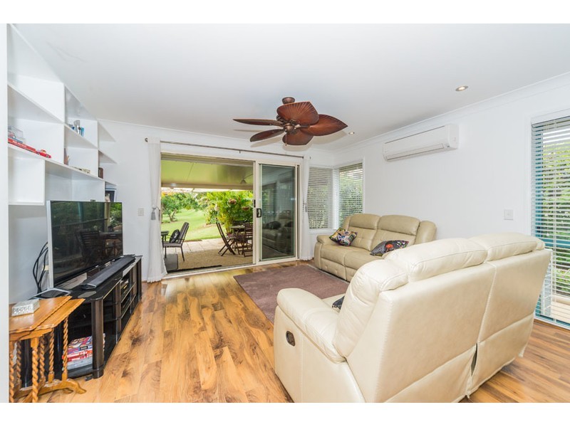 17/19 Santa Barbara Road, Hope Island QLD 4212