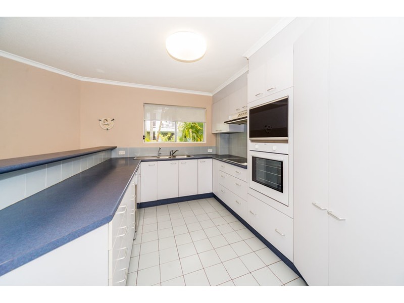 10/75 Morala Avenue, Runaway Bay QLD 4216