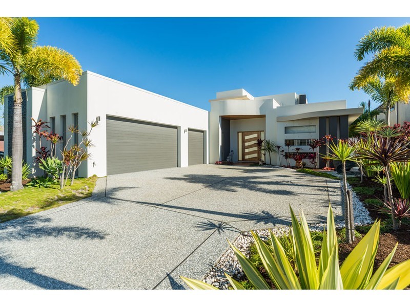 2342 Cressbrook Drive, Hope Island QLD 4212