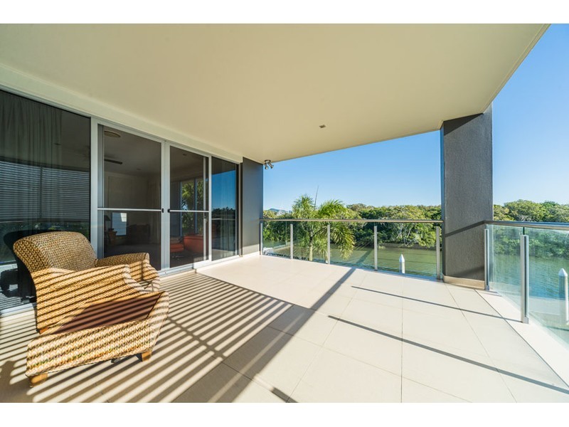 2342 Cressbrook Drive, Hope Island QLD 4212