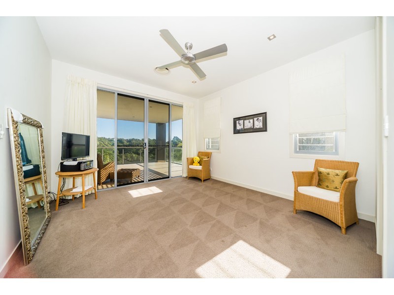 2342 Cressbrook Drive, Hope Island QLD 4212