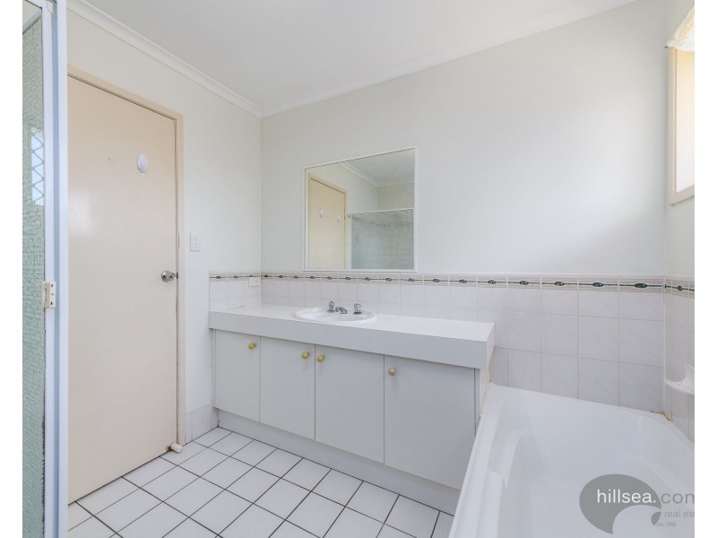 6 Pearce Court, Eagleby QLD 4207