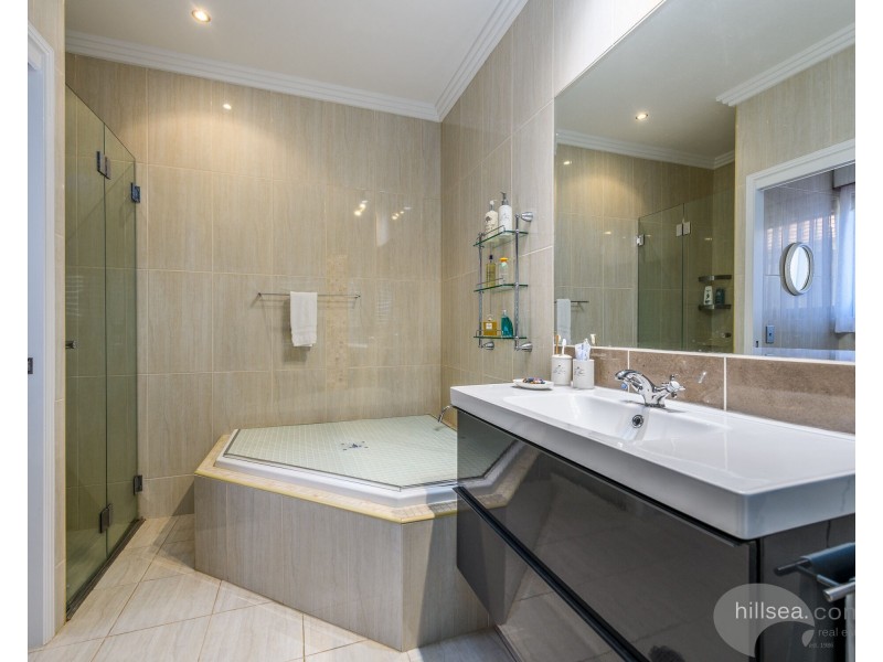 5/85 Bayview Street, Runaway Bay QLD 4216