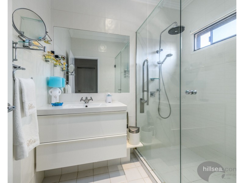 5/85 Bayview Street, Runaway Bay QLD 4216