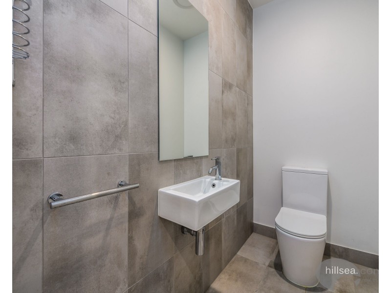 21/1 Lyra Avenue, Hope Island QLD 4212