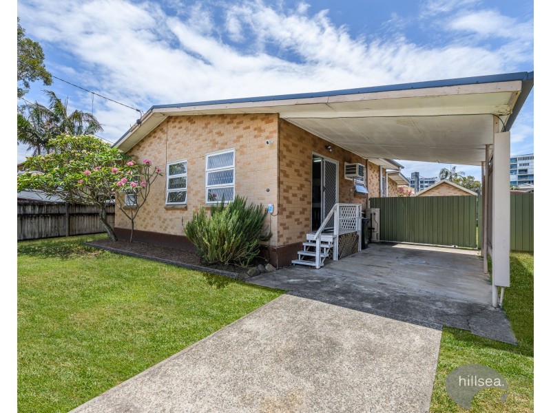 17 Loder Street, Biggera Waters QLD 4216