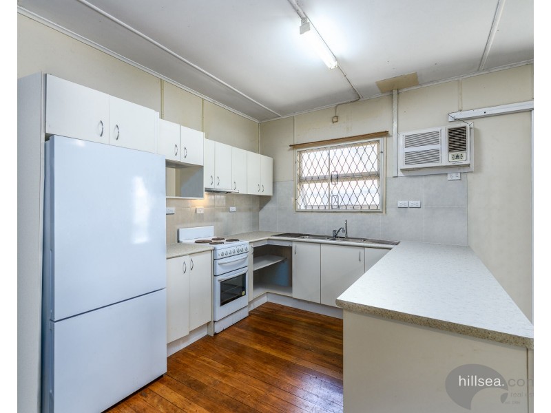 17 Loder Street, Biggera Waters QLD 4216