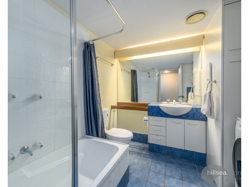 2/44 Brighton Street, Biggera Waters QLD 4216