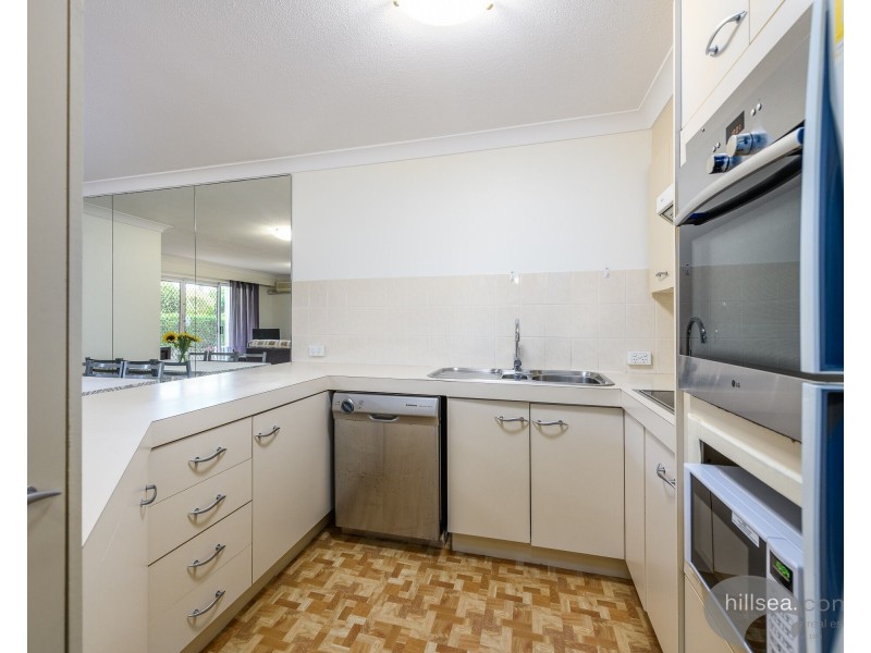 11/37 Bayview Street, Runaway Bay QLD 4216