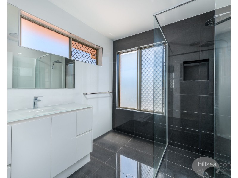 110 Lae Drive, Runaway Bay QLD 4216