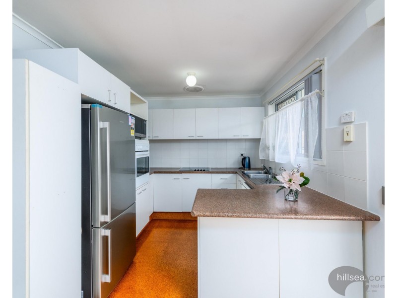 2/35 McMillan Street, Labrador QLD 4215